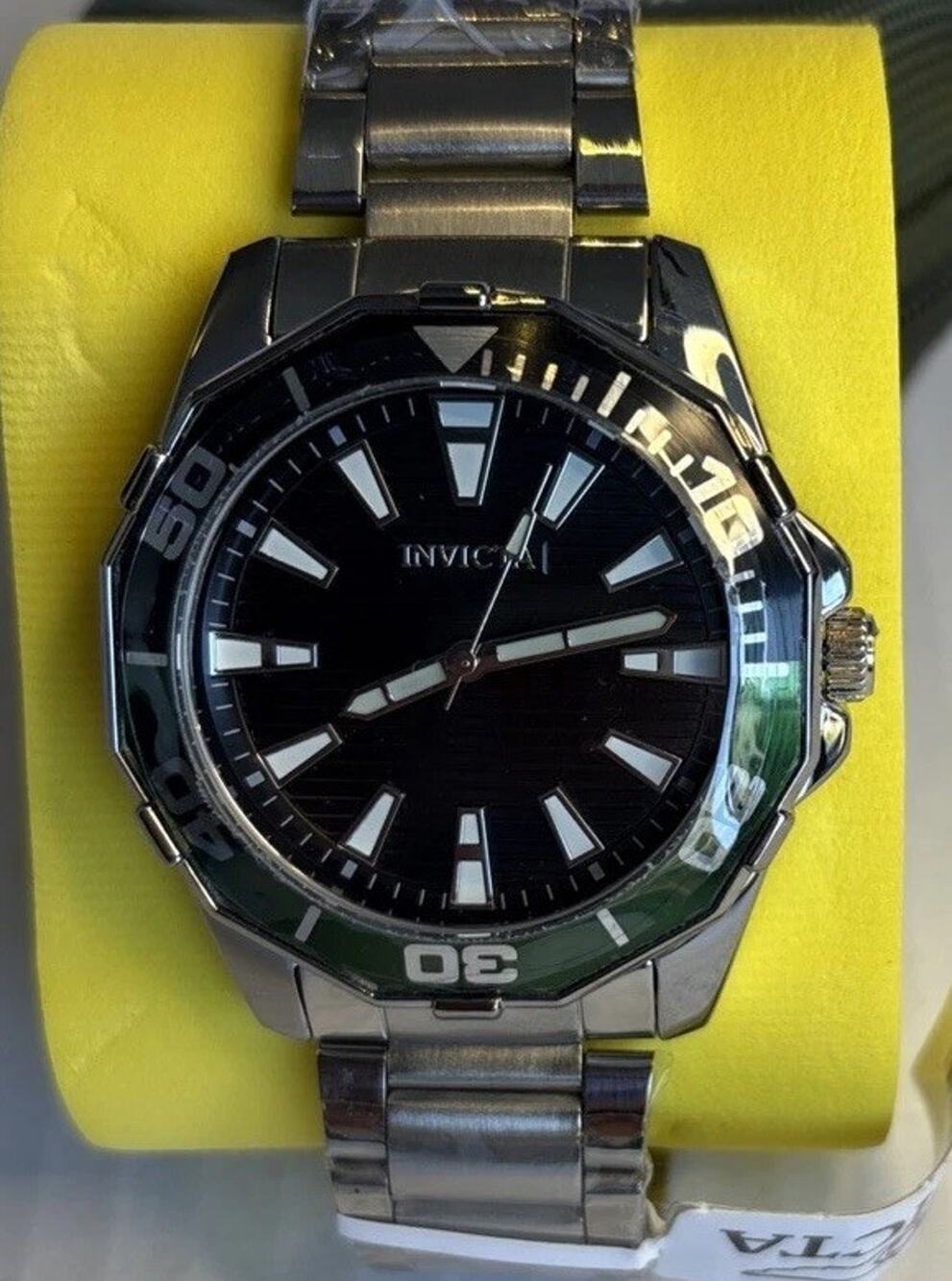 Invicta Pro Diver 46mm Silver Tone Case Black Metal Dial Silver Band 001-GA-103
